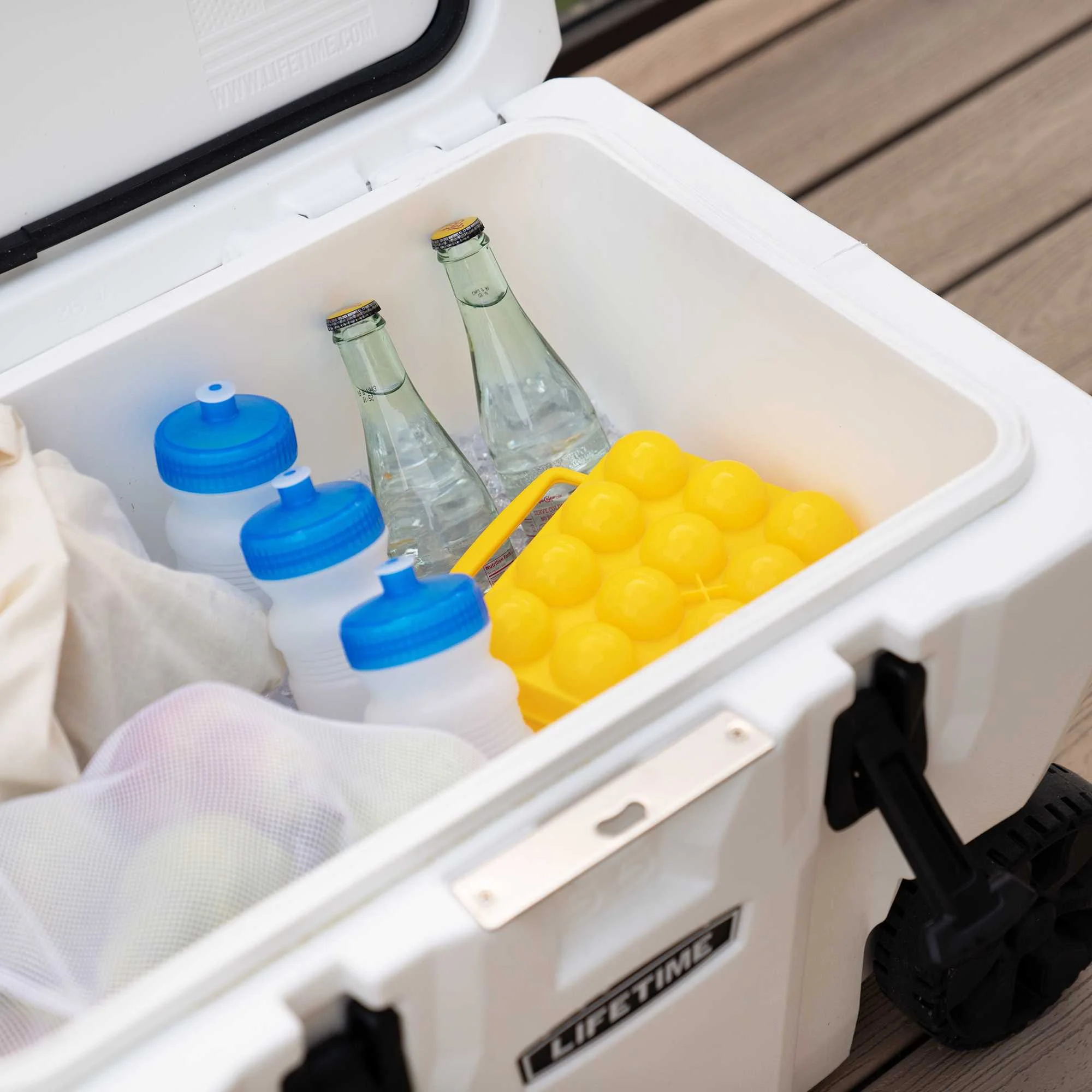 Lifetime 55 qt Bear-Resistant Camping Cooler Wheeled, Premium High Performance, Ice Retention, Hard Cooler, 60 Can Capacity, White (91072)