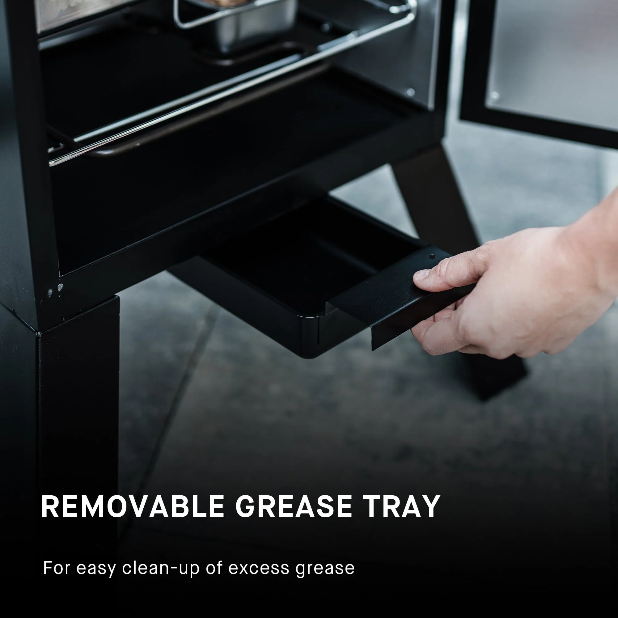 Masterbuilt 30-inch Analog Electric Smoker in Black